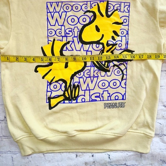 NWOT Girl’s Junior Medium Peanuts Woodstock Graphic LS Pullover Sweatshirt - Picture 4 of 5